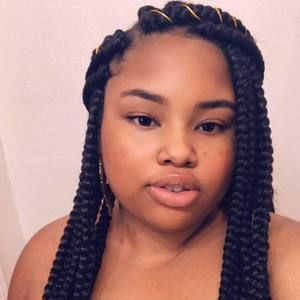 Meet your Posher, Makayla